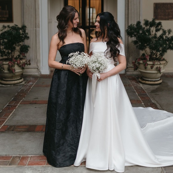 Laurelin Black Floral Jacquard Pleated Strapless Maxi Dress - Picture 4 of 4